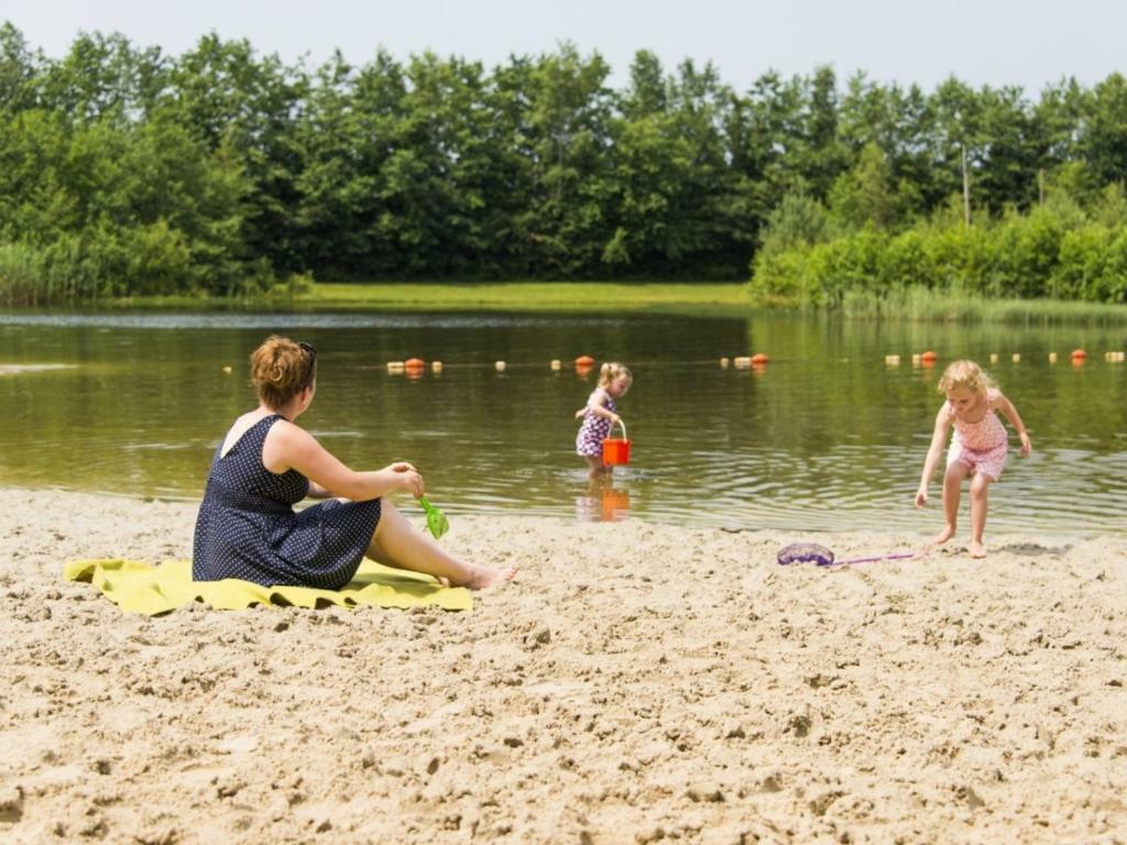 Landal Hunerwold State Hotel Wateren Екстериор снимка